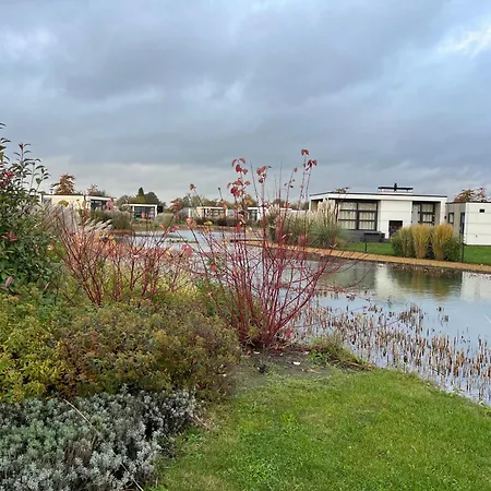 Casa-miu Am Wasser - - Perfekt Fuer Familien - Mit Freibad, Sauna, Restaurant Und Spielplatz * Olburgen