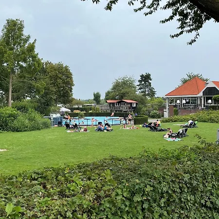 Casa-miu Am Wasser - - Perfekt Fuer Familien - Mit Freibad, Sauna, Restaurant Und Spielplatz * Olburgen