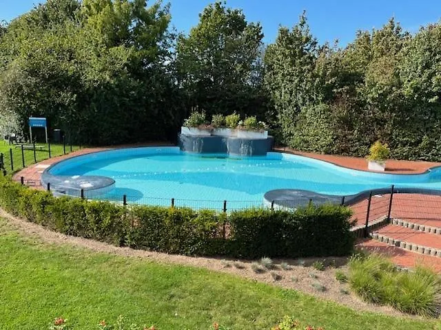 55 Am Wasser - Perfekt Fuer Familien - Mit Freibad, Sauna, Restaurant Und Spielplatz Semesterbostad Olburgen