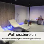 55 Am Wasser - Perfekt Fuer Familien - Mit Freibad, Sauna, Restaurant Und Spielplatz