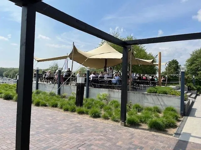 펜션 55 Am Wasser - Perfekt Fuer Familien - Mit Freibad, Sauna, Restaurant Und Spielplatz Olburgen